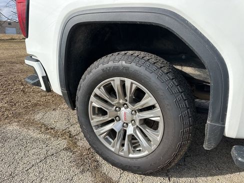 Used 2022 GMC Sierra 1500 Denali image 8