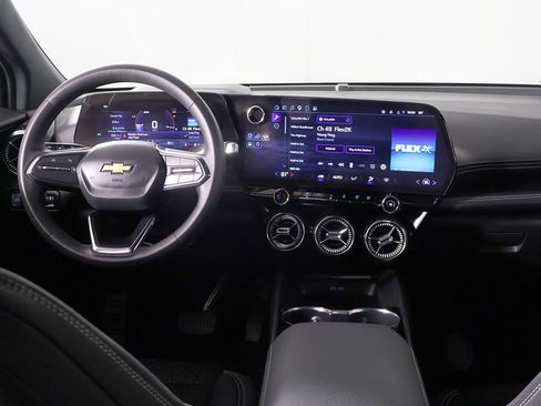 Used 2025 Chevrolet Blazer EV LT FWD image 30