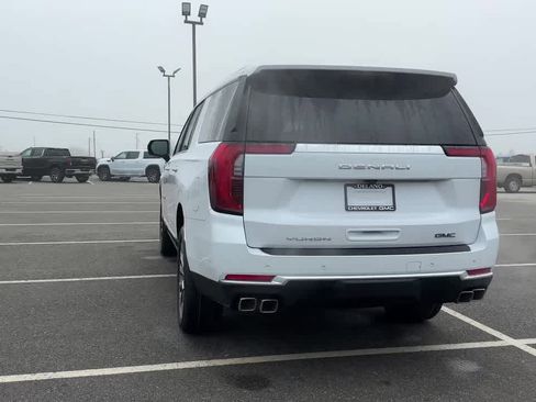 New 2026 GMC Yukon XL Denali w/ Sun & Power Step Package image 8