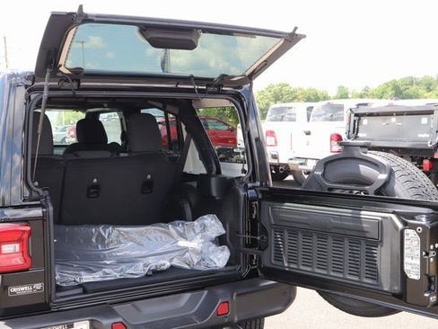 New 2024 Jeep Wrangler Sahara w/ Technology Group image 9