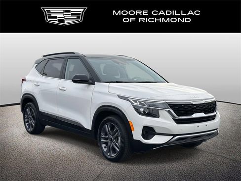 Used 2023 Kia Seltos S w/ Navigation Package image 1