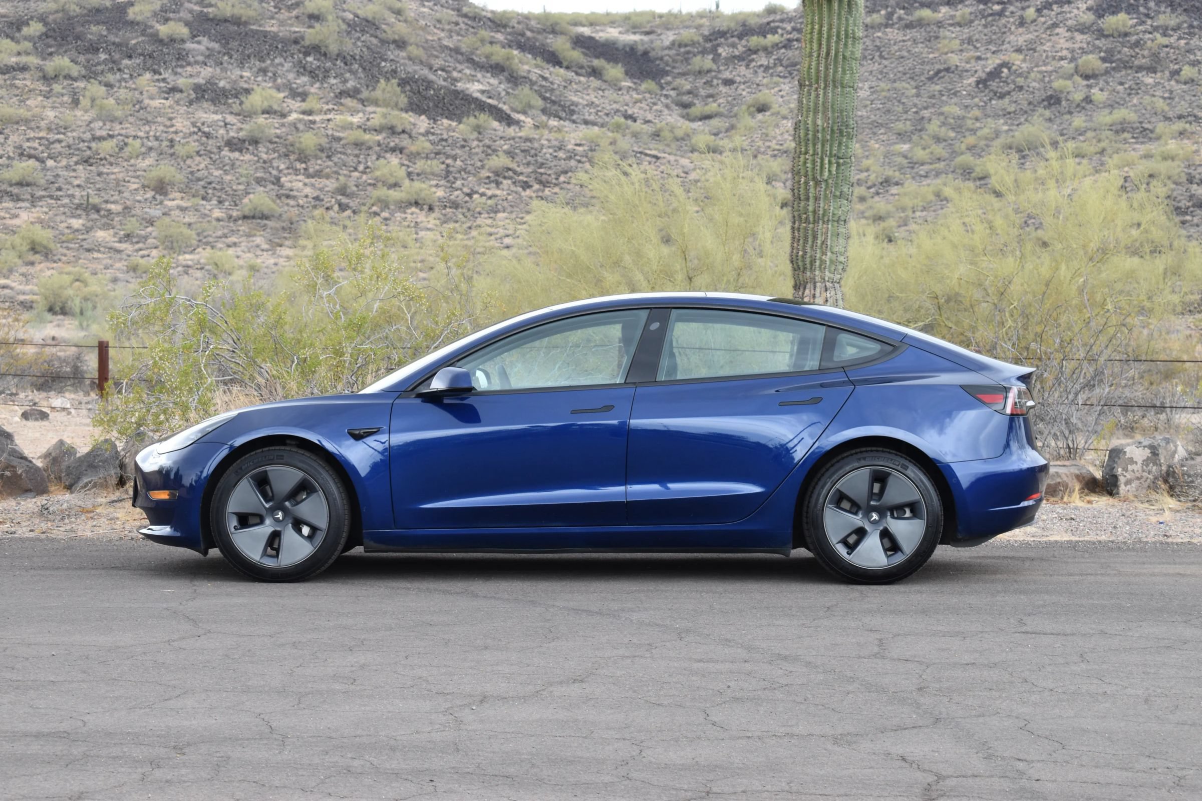 Used 2023 Tesla Model 3 Standard Range RWD image 4