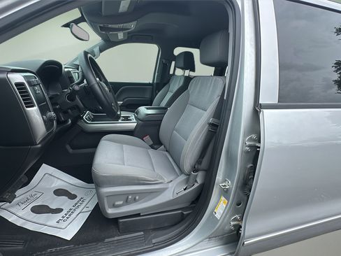 Used 2018 Chevrolet Silverado 1500 LT w/ Texas Edition RWD image 17