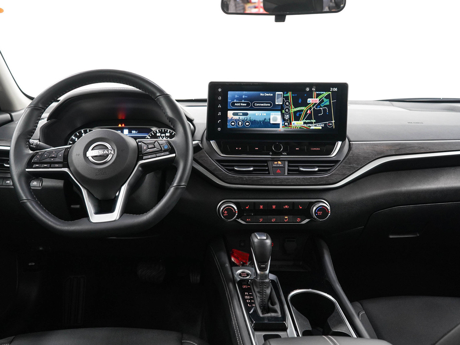 Used 2023 Nissan Altima 2.5 SV w/ SV Premium Package AWD/4WD image 14