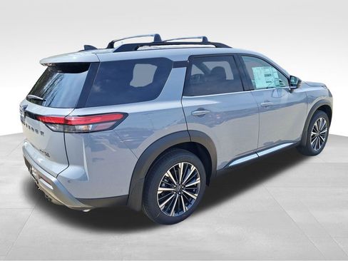 New 2026 Nissan Pathfinder Platinum w/ Lighting Package AWD/4WD image 5