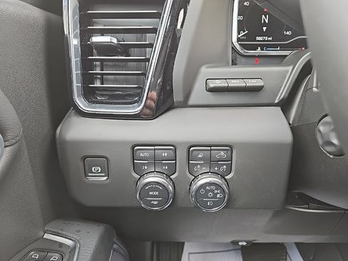 Used 2025 GMC Sierra 1500 Denali w/ Technology Package AWD/4WD image 20