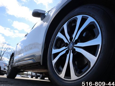 Used 2021 Subaru Forester Limited image 7