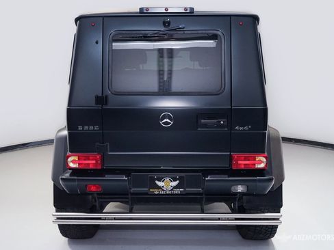 Used 2017 Mercedes-Benz G 550 Squared image 8