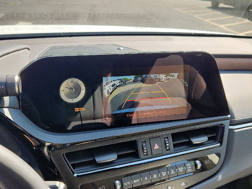 Used 2024 Lexus ES 350 w/ Premium Package FWD image 6