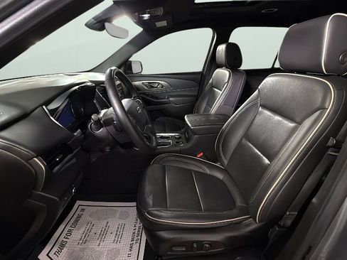 Used 2023 Chevrolet Traverse Premier w/ Redline Edition image 11