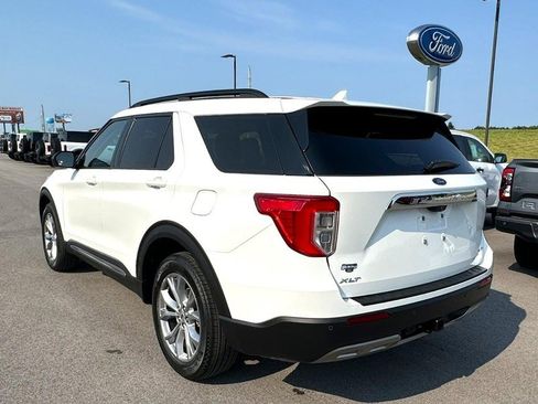 Used 2023 Ford Explorer XLT w/ Equipment Group 202A AWD/4WD image 6