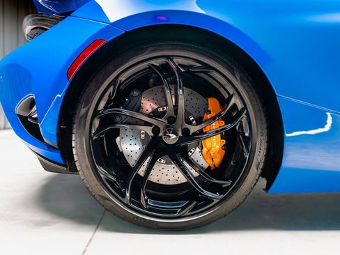 Used 2024 McLaren 750S image 36