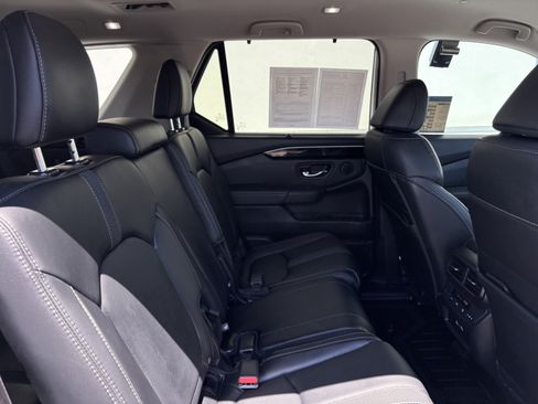 Certified 2023 Honda Pilot EX-L image 32