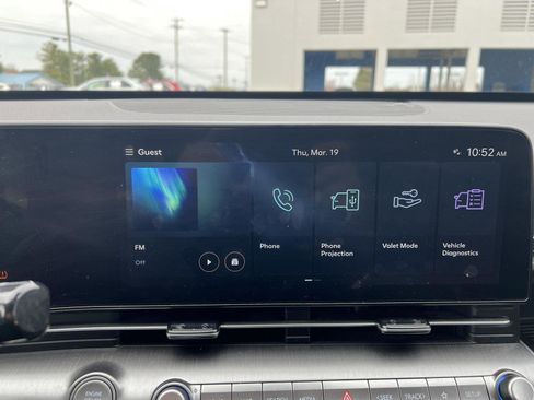 Used 2024 Hyundai Kona SEL image 14