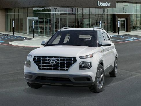 New 2026 Hyundai Venue SEL FWD image 6