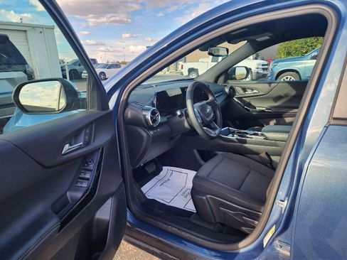 Used 2025 Chevrolet Equinox LT image 7