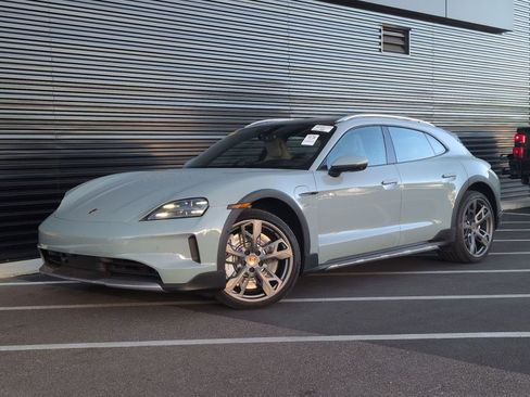 Certified 2025 Porsche Taycan 4 Cross Turismo image 1