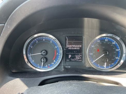 Used 2017 Toyota Corolla LE FWD image 3