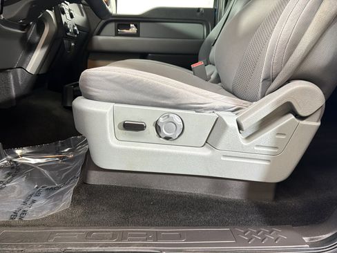 Used 2013 Ford F150 XLT w/ Mid Equipment Group RWD image 21