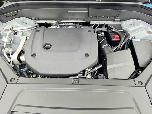 New 2025 Volvo XC90 B6 Plus w/ Protection Package Premier image 20