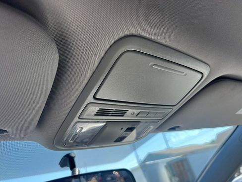 Used 2016 Honda Odyssey SE image 31