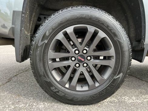 Used 2020 GMC Canyon SLE w/ Elevation Edition AWD/4WD image 14