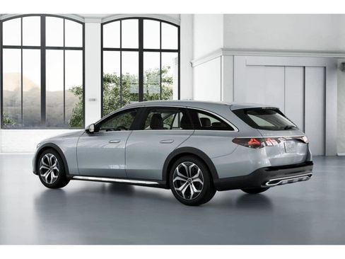 Used 2025 Mercedes-Benz E 450 4MATIC All-Terrain Wagon image 59