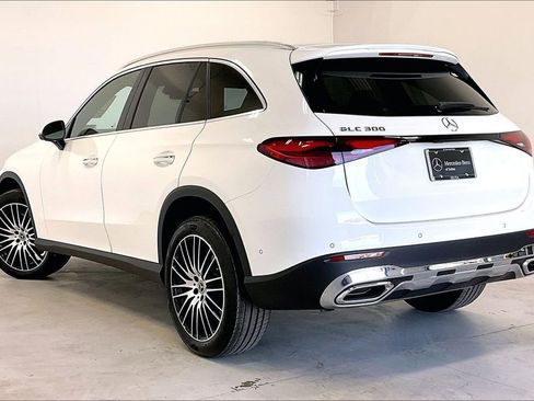 New 2026 Mercedes-Benz GLC 300 image 12