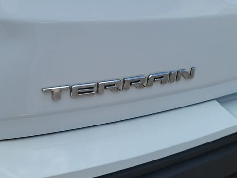Used 2018 GMC Terrain SLE w/ Driver Convenience Package AWD/4WD image 6