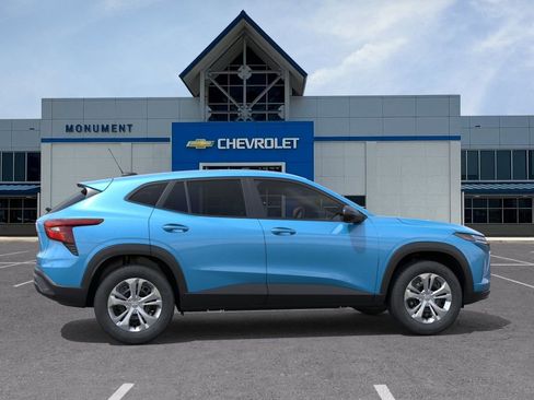 New 2026 Chevrolet Trax LS FWD image 5
