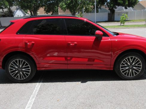 Used 2023 Audi Q3 2.0T Premium w/ Convenience Package image 6