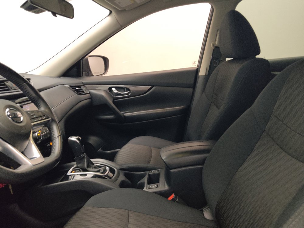 Used 2019 Nissan Rogue S w/ Special Edition Package FWD image 17