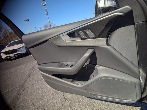 Used 2021 Audi A4 2.0T Premium w/ Convenience Package image 24