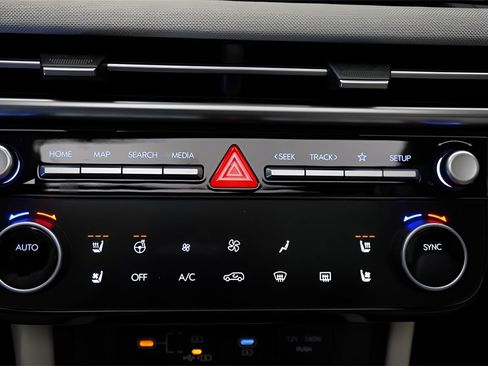 New 2025 Hyundai Tucson Limited image 23