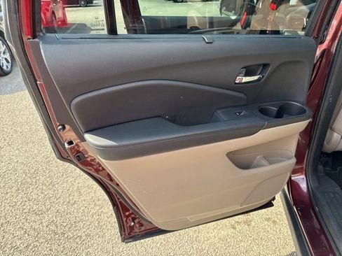 Used 2022 Honda Pilot Special Edition image 17