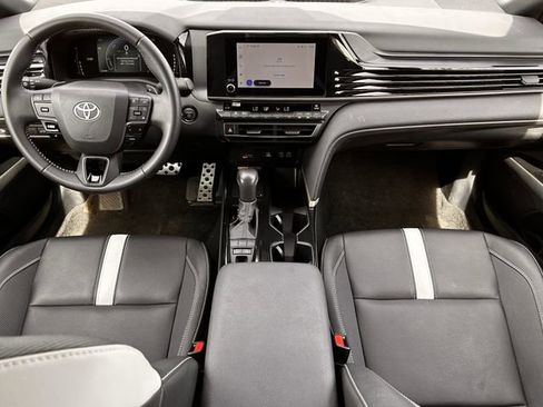 Certified 2025 Toyota Camry SE image 13