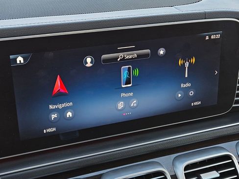 Certified 2025 Mercedes-Benz GLS 450 4MATIC image 18