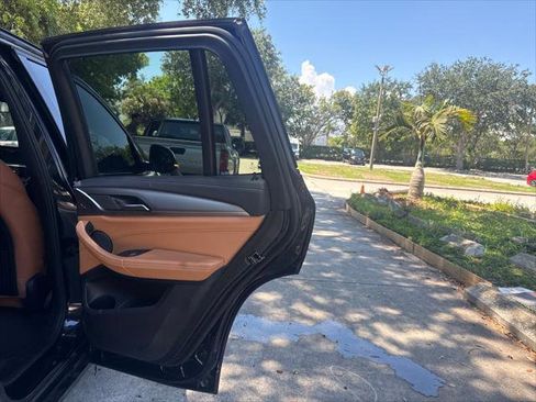 Used 2021 BMW X3 sDrive30i w/ M Sport Package RWD image 18