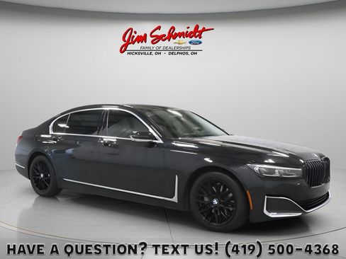 Used 2020 BMW 740i xDrive w/ Premium Package AWD/4WD image 1