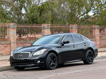 Used 2014 INFINITI Q70 3.7 w/ Premium Package