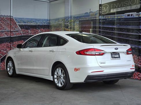 Used 2019 Ford Fusion Energi Titanium image 5