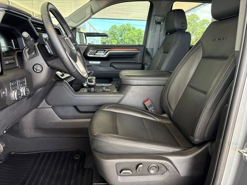 Used 2025 GMC Sierra 1500 Denali w/ Denali Reserve Package AWD/4WD image 18