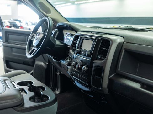 Used 2018 RAM 1500 Express RWD image 13