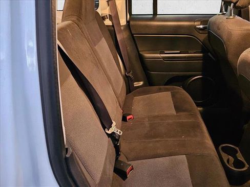 Used 2016 Jeep Patriot Sport w/ Power Value Group image 20