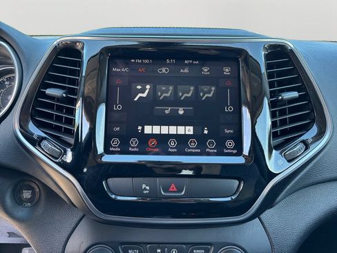 Used 2020 Jeep Cherokee Limited AWD/4WD image 22