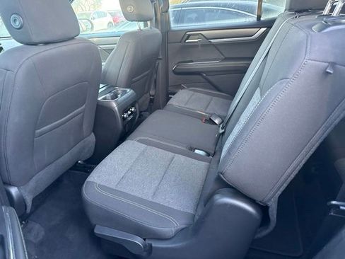 Used 2025 GMC Acadia Elevation FWD image 5