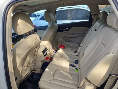 Used 2017 Audi Q7 3.0T Premium Plus image 8