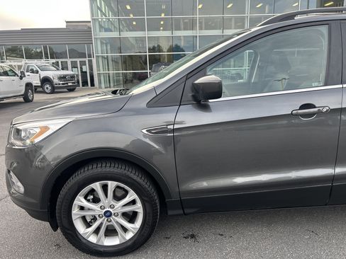 Used 2019 Ford Escape SEL AWD/4WD image 13