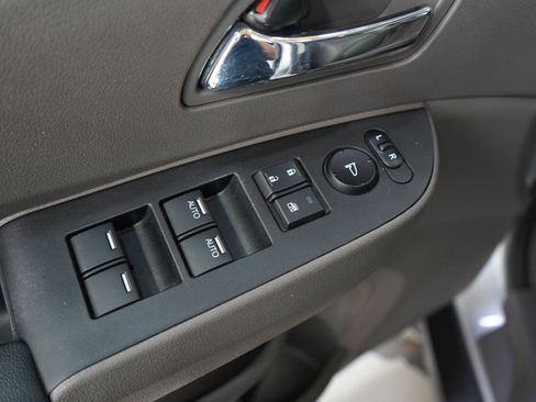 Used 2017 Honda Odyssey EX-L image 22