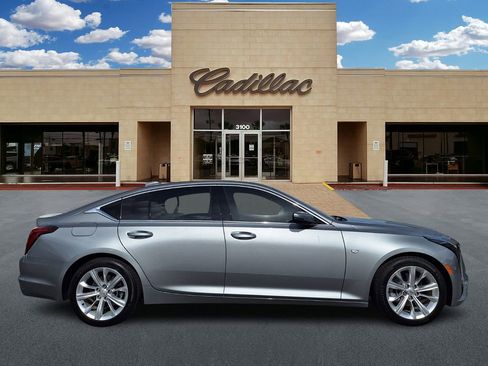 Used 2025 Cadillac CT5 Premium Luxury image 2